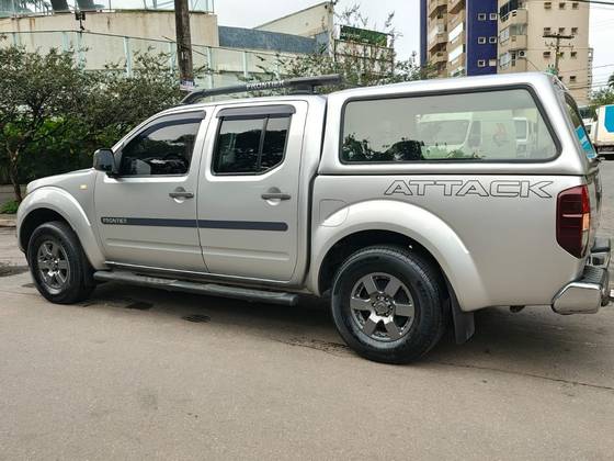 NISSAN FRONTIER 2.5 SV ATTACK 4X4 CD TURBO ELETRONIC DIESEL 4P AUTOMÁTICO